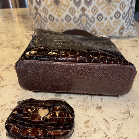 Brighton Cher Brown Patent Faux Croc Shoulder Handbag W/ Coin Purse - Picture 5 of 7